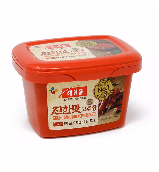 CJ Haechandle Gochujang - Hot Pepper Paste, Korean Traditional Fermented Jang, Made with Red Hot Chili Peppers, Sweet & Spicy Flavor, 1.1 Lb (Pack of 1)