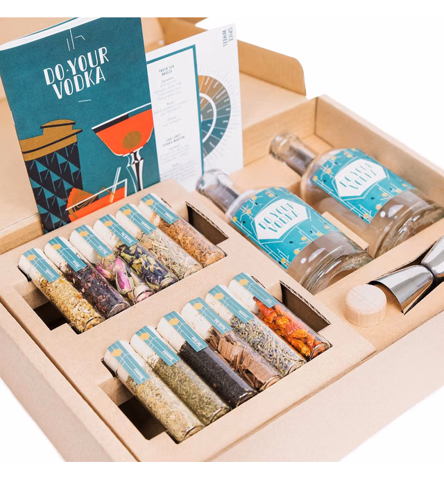 DO YOUR VODKA | DIY Vodka Infusion Kit | Vodka Making Kit for Adults | Cool Birthday Gifts for Men & Women | Cocktail Mixers | Bartender Gift Basket | Father's Day Gift |12 Spices, Bottles & Recipe