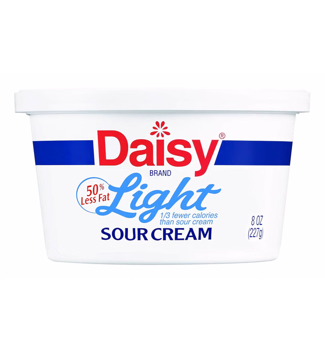Daisy Light Sour Cream, 8 oz
