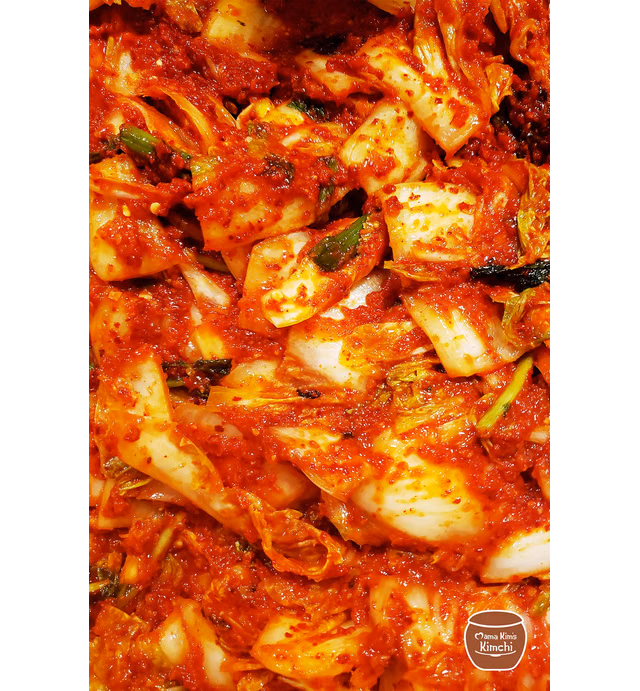 Mama Kim's Kimchi - Premium Spicy Napa Cabbage Kimchi 32oz Pouch FRESH