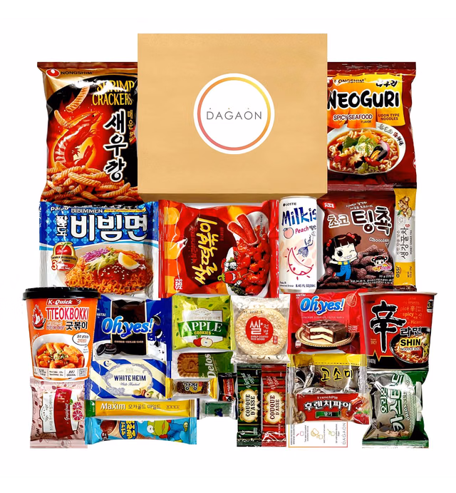 Dagaon Angry but Sweet Korean Snack Box 26 Count – Spicy Korean Foods – Ramen Noodles, Rice Cake and Chips and Sweet Snacks Including Pies, Cookies, Biscuits, Candies, Drinks. Assortment of Korean foods and snacks for Anyone.