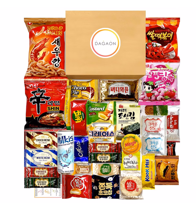 DAGAON Finest Korean Snack Box 34 Count – Variety Snacks Including Korean’s Favorite Chips, Biscuits, Cookies, Pies, Candies. Perfect appetizing Korean snacks for any occasions, gifts and everyone.