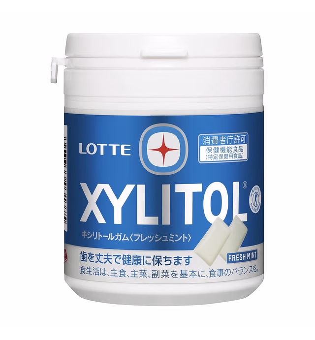 Lotte Xylitol Gum Fresh Mint Family Bottle 143g