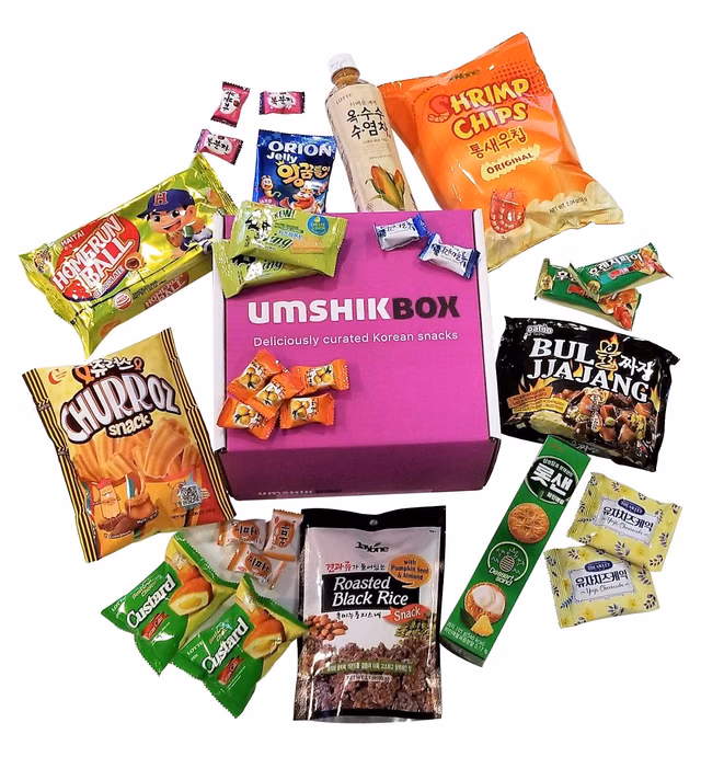 Korean snack box with ramen- Asian snacks and candy (Fruit and crispy)
