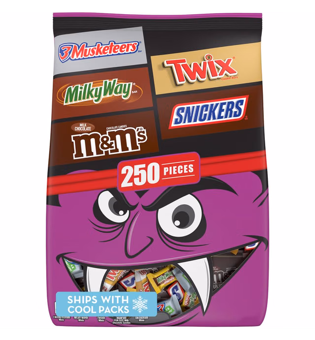 SNICKERS, M&M'S, TWIX, MILKY WAY & 3 MUSKETEERS Mixed Chocolate Bulk Halloween Candy - 77.63oz/250 Pieces