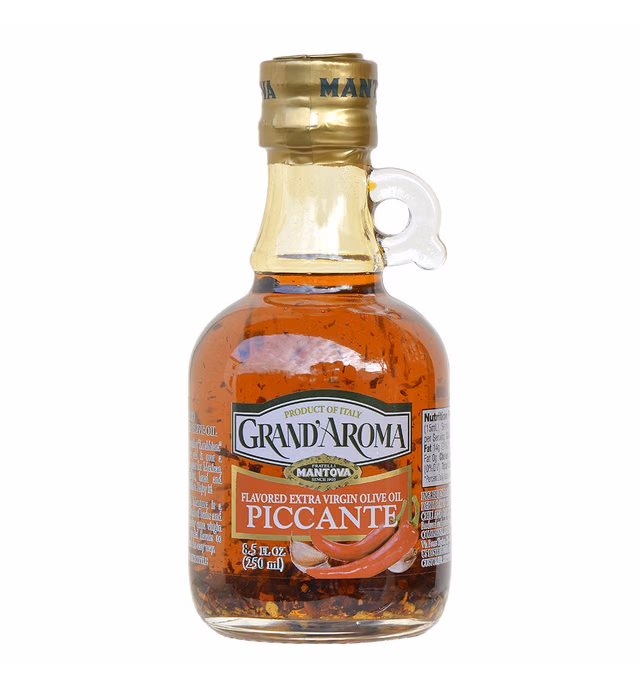 Mantova Grand’Aroma Piccante Flavored Extra Virgin Olive Oil, made in Italy, cold-pressed, 100% natural, heart-healthy cooking oil perfect for salad dressing, pasta, garlic bread, meats, or pan frying, 8.5 oz