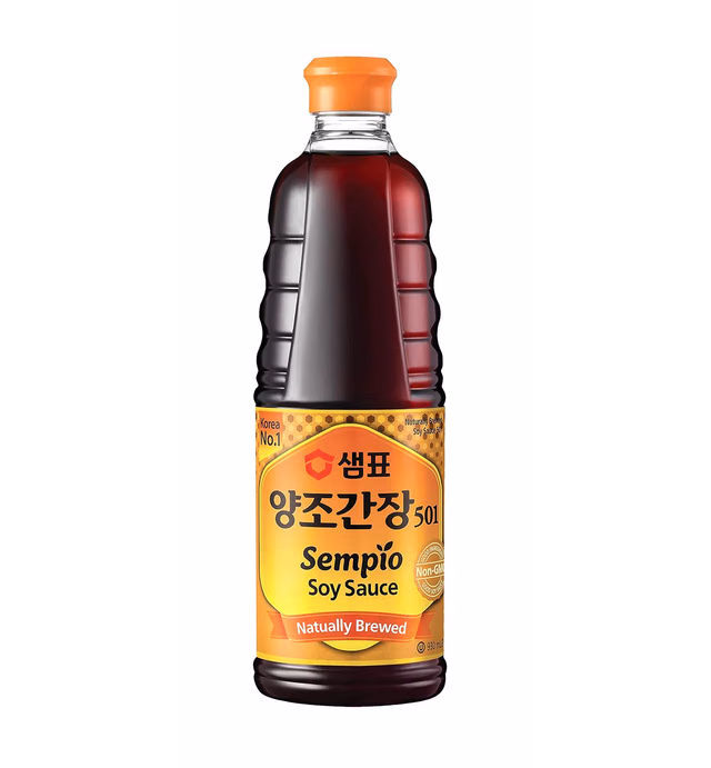 Sempio Naturally Brewed Soy Sauce 501, 29.08 Fl Oz, 860mL (Non-GMO, Kosher)