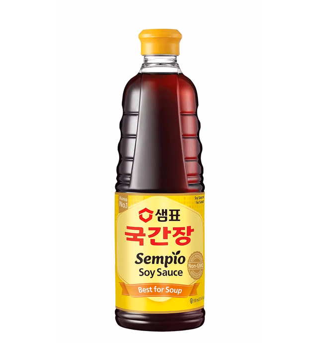 Sempio Soy Sauce for Soup, 29.08 Fl oz, 860mL (Non-GMO, Kosher)