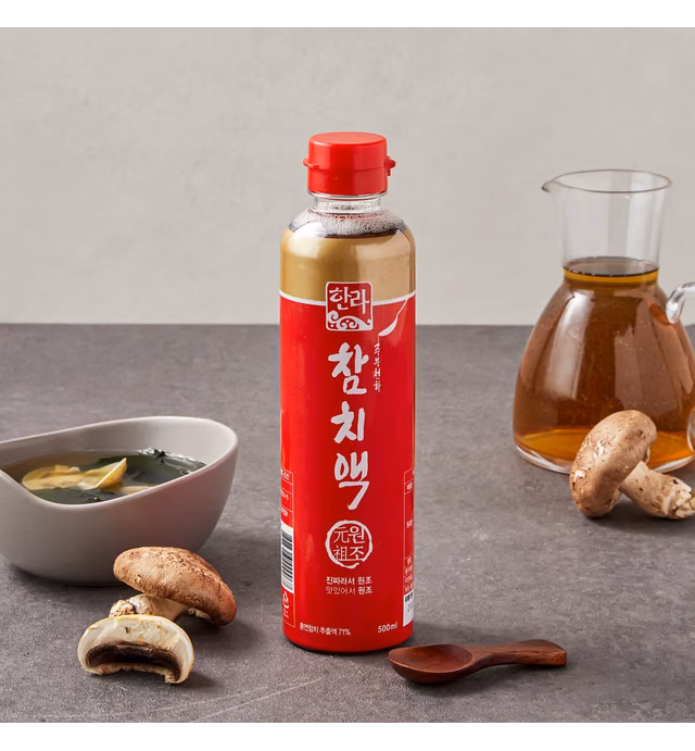 Halla Premium Smoked Tuna Umami Sauce - 16.5 fl oz 500ml All Purpose for Kimchi, Soup Base, Pure Natural Rich in Protein Gluten Free Sustainably Sourced & Artisan Processed No MSG Soy Preservatives korean 한라 참치액